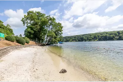 29 Candlewood Common, New Milford, CT 06776 - Photo 4