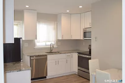 1660 Farmington Avenue #4, Farmington, CT 06085 - Photo 8