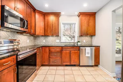 8 Summit Lane, Ridgefield, CT 06877 - Photo 10