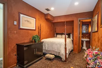 33 Mountain Farms Road, West Hartford, CT 06117 - Photo 26