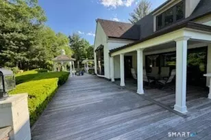 33 Mountain Farms Rd, West Hartford, CT 06117 - Photo 32