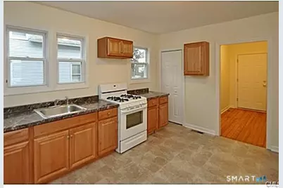 148 Alfred Street, Bridgeport, CT 06605 - Photo 14