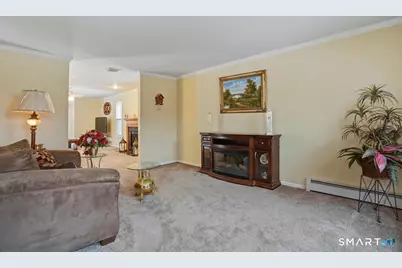 34 Nathan Hale Court, Cheshire, CT 06410 - Photo 4