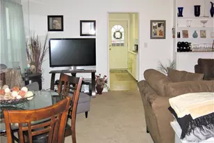 45 W Main St, Groton, CT 06355 - Photo 2