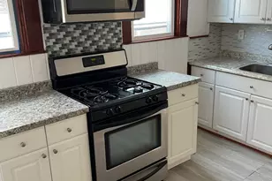 191 Parrott Ave, Bridgeport, CT 06606 - Photo 2