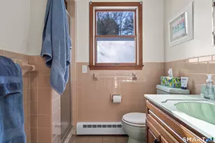 7 Greenwood Cir, East Lyme, CT 06333 - Photo 18