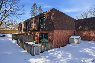 27 Burgoyne Street #APT E, West Hartford, CT 06110 - Photo 30