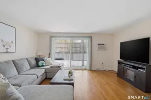 27 Burgoyne St, West Hartford, CT 06110 - Photo 4