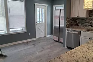 7 Main St, East Hampton, CT 06424 - Photo 4