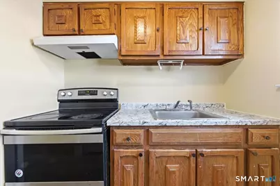 107 Woodland Drive #APT B, Montville, CT 06382 - Photo 2