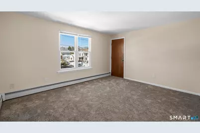 35 Woodlawn Avenue, Ansonia, CT 06401 - Photo 10