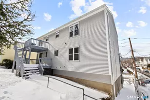 35 Woodlawn Ave, Ansonia, CT 06401 - Photo 6