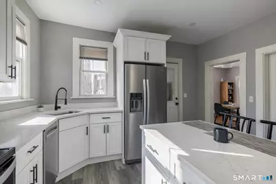 33 Merriman Street, Bristol, CT 06010 - Photo 8