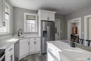 33 Merriman St, Bristol, CT 06010 - Photo 8