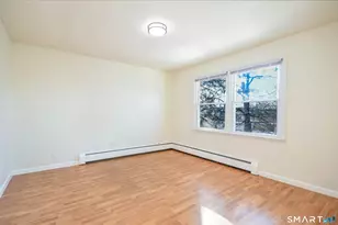 30 Kent Ave, Bridgeport, CT 06610 - Photo 12