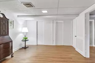 261 Agawam Dr, Stratford, CT 06614 - Photo 28