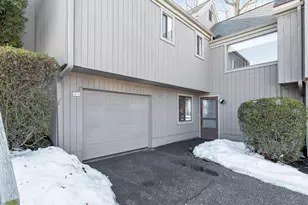 261 Agawam Dr, Stratford, CT 06614 - Photo 36