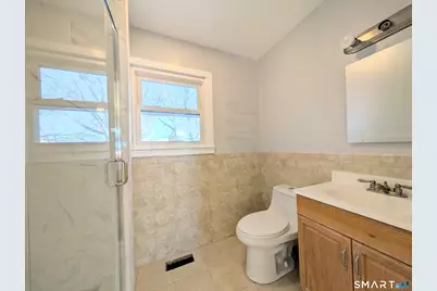 139 Little Deer Road, Bridgeport, CT 06606 - Photo 24