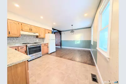 139 Little Deer Road, Bridgeport, CT 06606 - Photo 14