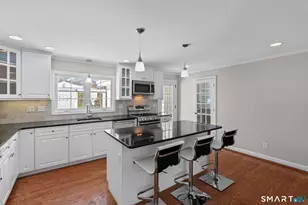 21 Karen Rd, West Hartford, CT 06117 - Photo 16