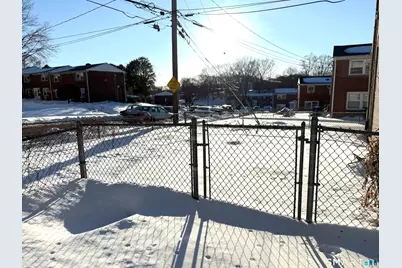 82 Yaremich Drive, Bridgeport, CT 06606 - Photo 4