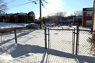 82 Yaremich Dr, Bridgeport, CT 06606 - Photo 4