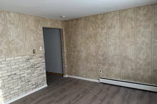 82 Yaremich Dr, Bridgeport, CT 06606 - Photo 8