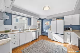 153 Brewster Rd, West Hartford, CT 06117 - Photo 16