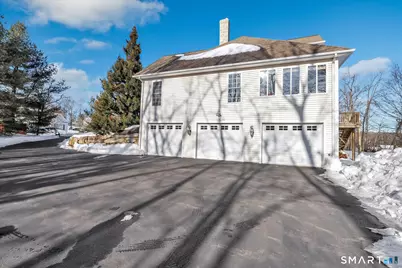 16 Scotch Pine Drive, Shelton, CT 06484 - Photo 2