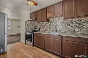 209 Midway Oval, Groton, CT 06340 - Photo 10