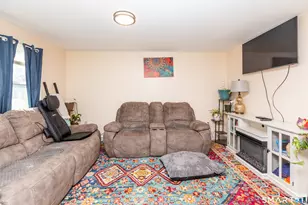 248 Woodford Ave, Plainville, CT 06062 - Photo 6