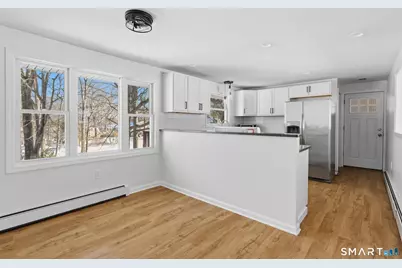 10 Fairlawn Avenue, East Hampton, CT 06424 - Photo 8