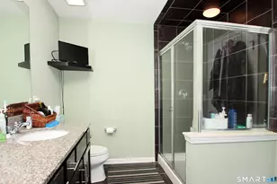 72 Tucker St, Danbury, CT 06810 - Photo 20