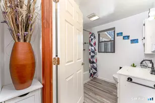 136 Pearl Lake Rd, Waterbury, CT 06706 - Photo 16