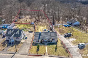 136 Pearl Lake Rd, Waterbury, CT 06706 - Photo 4