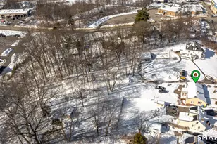 136 Pearl Lake Rd, Waterbury, CT 06706 - Photo 4