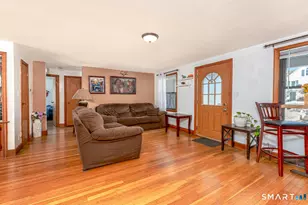 136 Pearl Lake Rd, Waterbury, CT 06706 - Photo 10