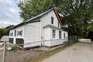 91 Taftville-Occum Rd, Norwich, CT 06360 - Photo 2