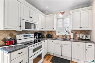 302 Gravel St, Meriden, CT 06450 - Photo 6