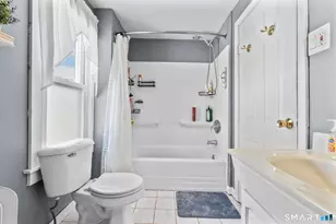 302 Gravel St, Meriden, CT 06450 - Photo 26