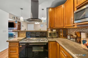 240 Valley Ave, Bridgeport, CT 06606 - Photo 12