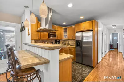 240 Valley Avenue, Bridgeport, CT 06606 - Photo 10