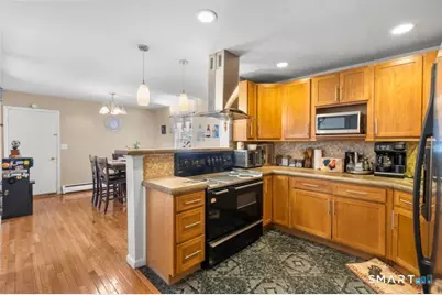 240 Valley Avenue, Bridgeport, CT 06606 - Photo 12