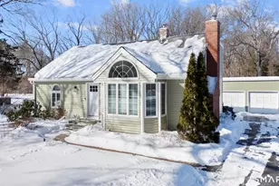 150 Rimmon Rd, North Haven, CT 06473 - Photo 1