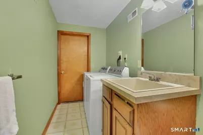 110 Heritage Drive, Waterbury, CT 06708 - Photo 30