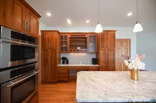 19 Longview Dr, North Haven, CT 06473 - Photo 20