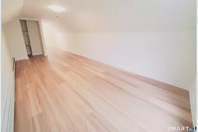 575 Burnsford Avenue, Bridgeport, CT 06606 - Photo 12