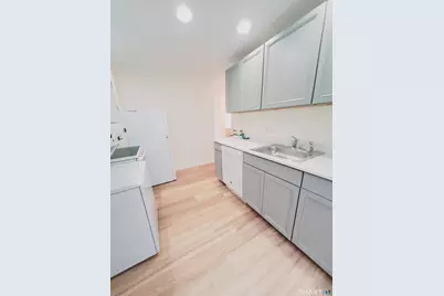 575 Burnsford Avenue, Bridgeport, CT 06606 - Photo 4