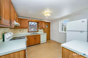 21 Boroskey Rd, Fairfield, CT 06824 - Photo 12