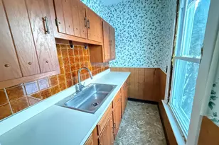 126 Richards Pl, West Haven, CT 06516 - Photo 16